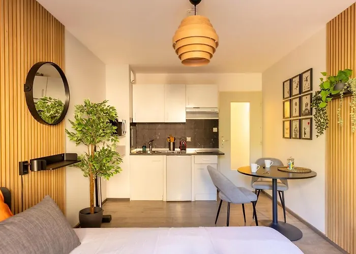 Apartment Oakfel By Max, Calm And Design, Old Town Center *